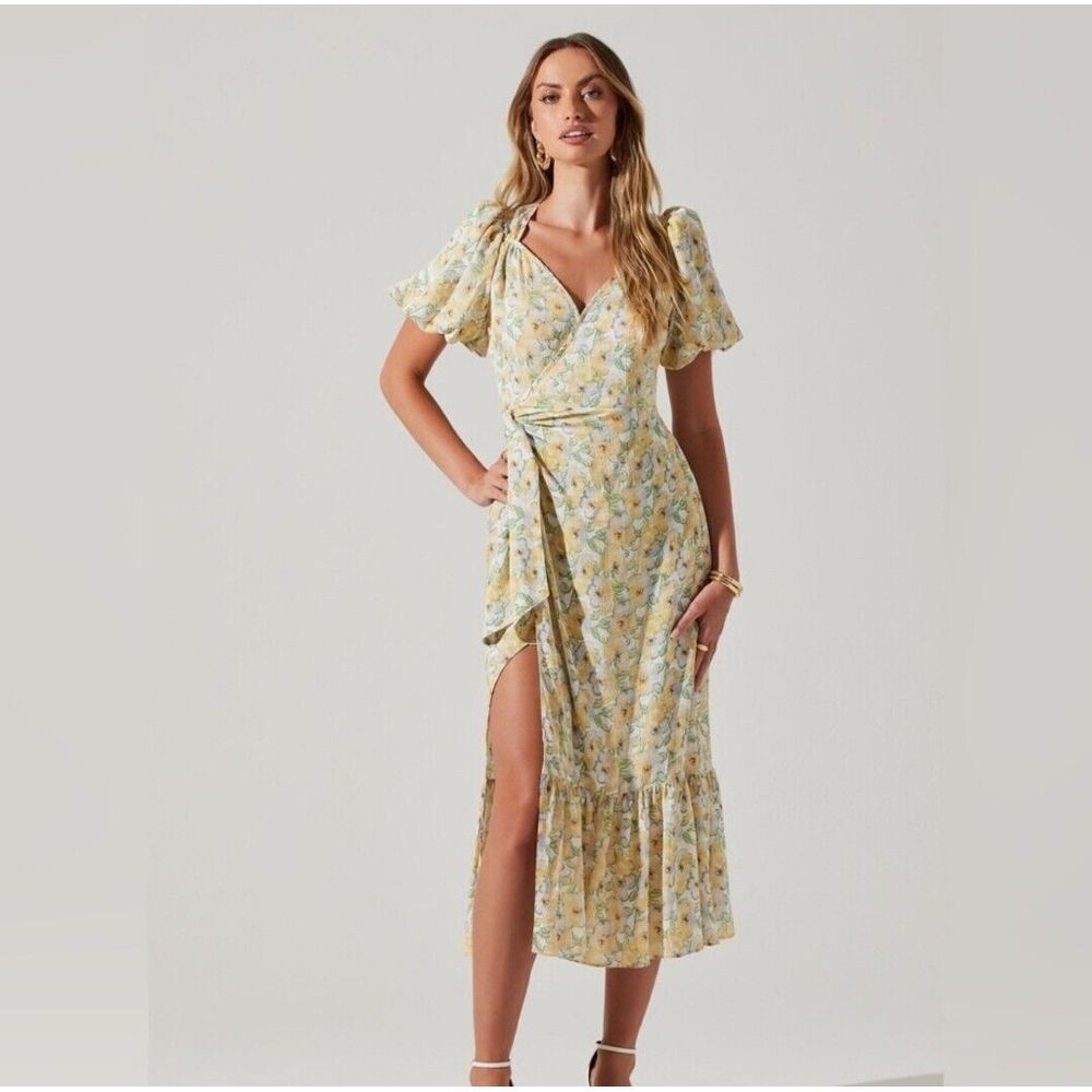 ASTR The Modena Floral Midi Dress Size M Bubble Sleeve Side Slit Side Tie Boho
